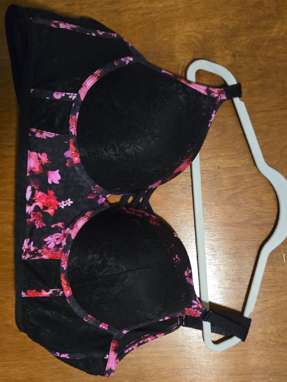 Floral Accented Black Lace Full Coverage Bra